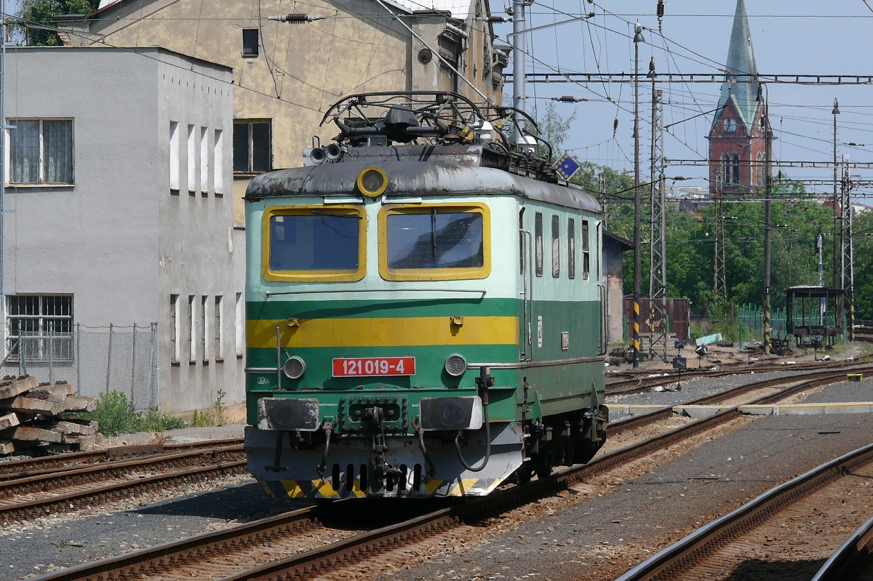 Šedesát let od sériové výroby lokomotiv řady 121