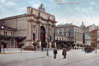 Chlouba a kouzlo nádražních budov zachycené na pohlednicích 