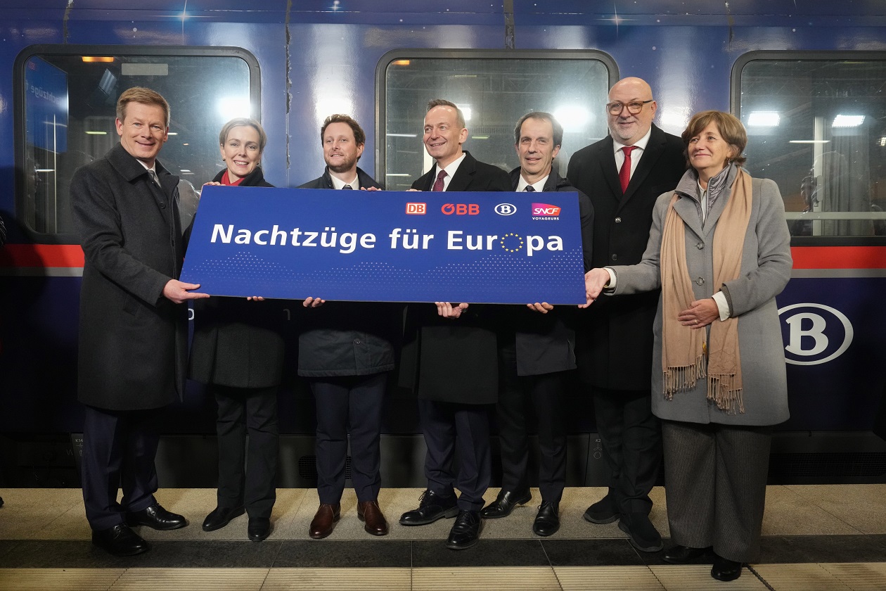 Berlín s Paříží opět propojil přímý noční vlakový spoj