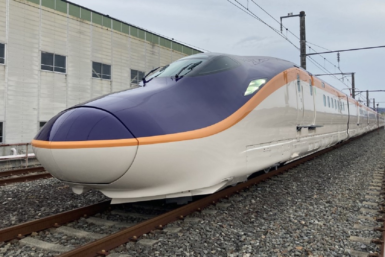 Japonci představili nový šinkansen E8 s maximální rychlostí 300 km/h 
