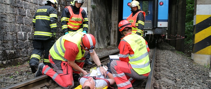 Záchranáři v Říkovských tunelech nacvičovali zásah u nehody