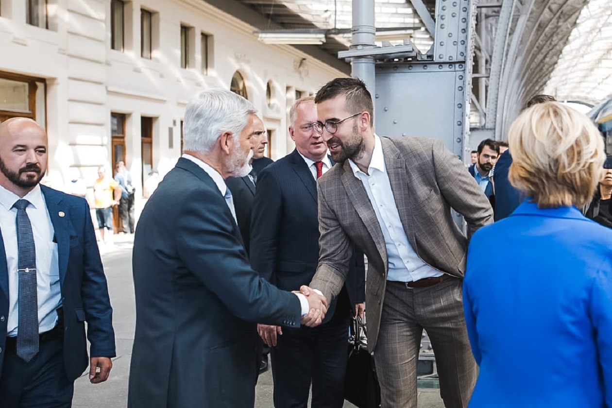 Prezident Pavel odjel na návštěvu Rakouska railjetem ČD