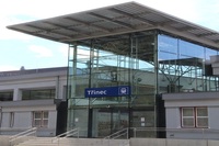 Novotou zářící Třinecké nádraží přivítalo první cestující